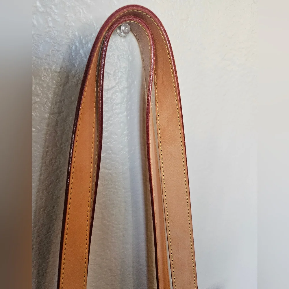 Vintage Dooney & Bourke Cabriolet Bucket Tote Bag GUC